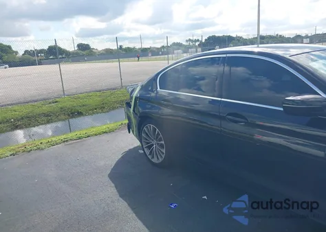 2021 BMW 530I из США, поврежденный, VIN WBA53BH02MWX04357